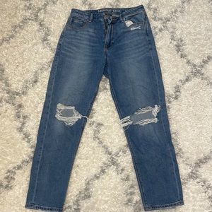 American Eagle Denim Mom Jeans